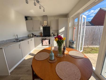 2 bedroom Terraced House to let in Wheatsheaf Road, Wimborne