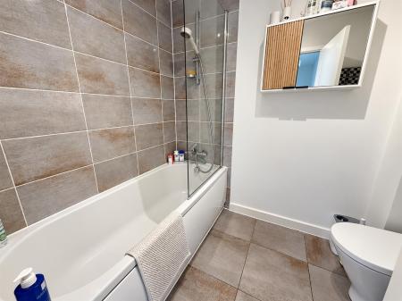 2 bedroom Terraced House to let in Wheatsheaf Road, Wimborne