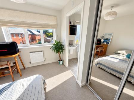 2 bedroom Terraced House to let in Wheatsheaf Road, Wimborne