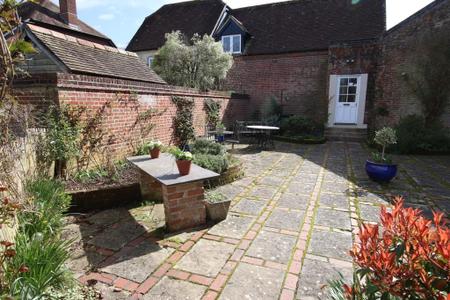 1 bedroom Apartment to let in Sturminster Marshall, Wimborne