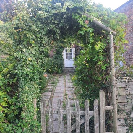 1 bedroom Apartment to let in Sturminster Marshall, Wimborne