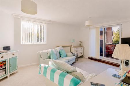 2 bedroom Apartment for sale in Allenview Road, Wimborne