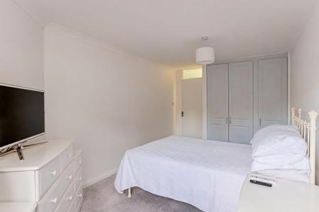 2 bedroom Apartment for sale in Allenview Road, Wimborne