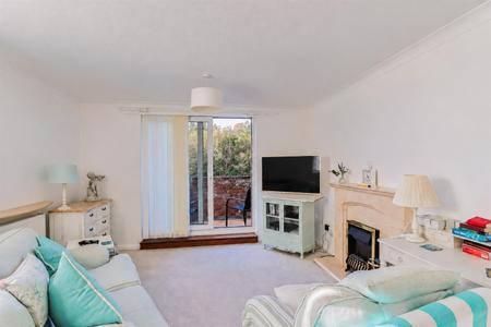 2 bedroom Apartment for sale in Allenview Road, Wimborne