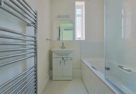 2 bedroom Apartment for sale in Allenview Road, Wimborne