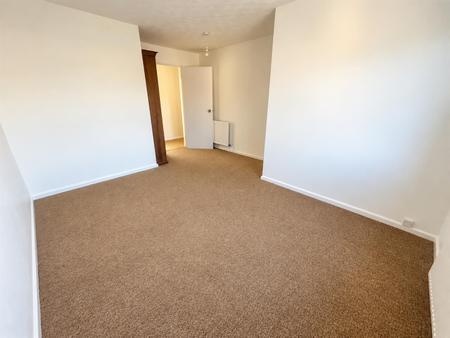 2 bedroom Apartment to let in 32 Crescent Road, Wimborne