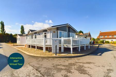 2 bedroom Park home for sale in Barton Broads Park, Maltkiln R, Barton-upon-Humber, North Lincolnshire, DN18