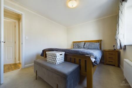 2 bedroom Park home for sale in Barton Broads Park, Maltkiln R, Barton-upon-Humber, North Lincolnshire, DN18