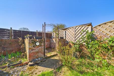 3 bedroom Terraced House for sale in Butts Road, Barton-upon-Humber, North Lincolnshire, DN18