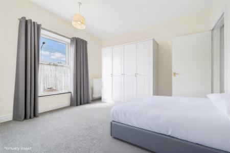 3 bedroom Terraced House for sale in Dam Road, Barton-upon-Humber, North Lincolnshire, DN18