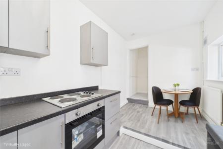 3 bedroom Terraced House for sale in Dam Road, Barton-upon-Humber, North Lincolnshire, DN18