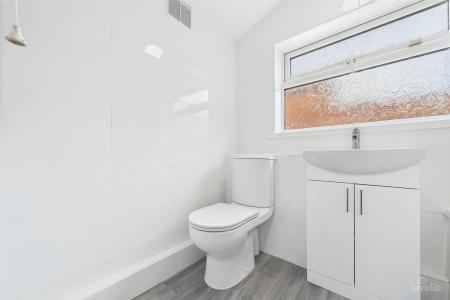 3 bedroom Terraced House for sale in Dam Road, Barton-upon-Humber, North Lincolnshire, DN18