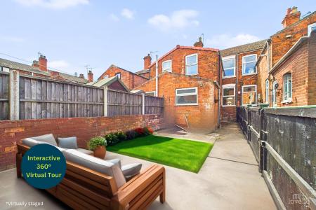 3 bedroom Terraced House for sale in Dam Road, Barton-upon-Humber, North Lincolnshire, DN18
