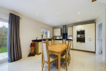 4 bedroom Detached house for sale in Jubilee Place, Barton-upon-Humber, North Lincolnshire, DN18