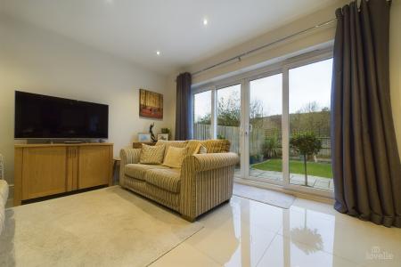 4 bedroom Detached house for sale in Jubilee Place, Barton-upon-Humber, North Lincolnshire, DN18