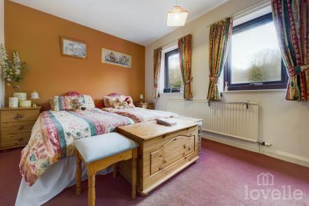 4 bedroom Detached house for sale in Main Street, Horkstow, North Lincolnshire, DN18