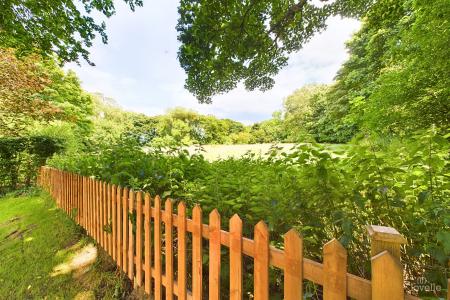 4 bedroom Detached house for sale in Main Street, Horkstow, North Lincolnshire, DN18