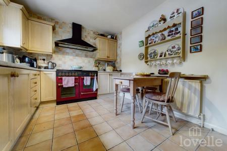 4 bedroom Detached house for sale in Main Street, Horkstow, North Lincolnshire, DN18