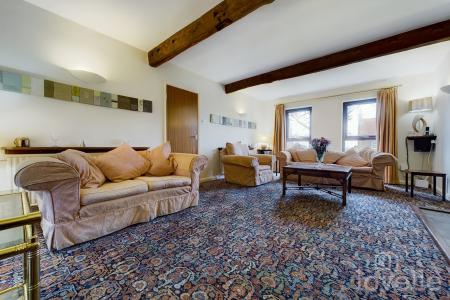 4 bedroom Detached house for sale in Main Street, Horkstow, North Lincolnshire, DN18