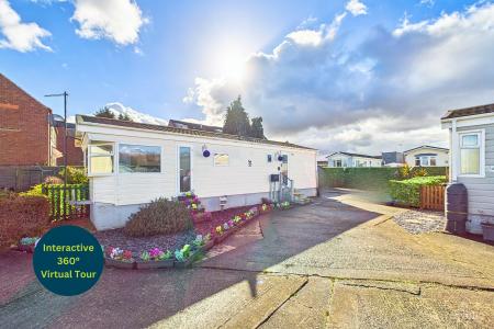 2 bedroom Park home for sale in Maltkiln Road, Barton-upon-Humber, North Lincolnshire, DN18