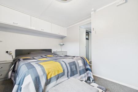 2 bedroom Park home for sale in Maltkiln Road, Barton-upon-Humber, North Lincolnshire, DN18