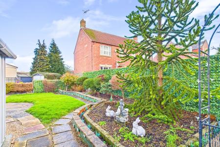 2 bedroom Park home for sale in Maltkiln Road, Barton-upon-Humber, North Lincolnshire, DN18