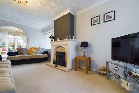 3 bedroom Detached house for sale in Millbrook Way, Barton-upon-Humber, North Lincolnshire, DN18