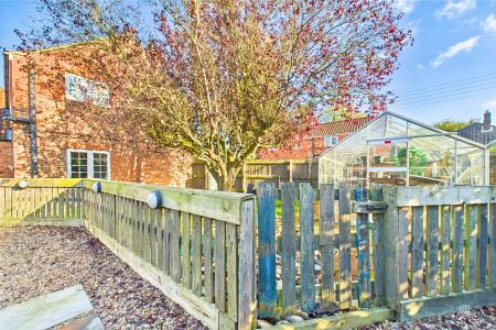 5 bedroom Detached house for sale in North End, Goxhill, North Lincolnshire, DN19