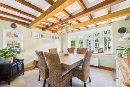 5 bedroom Detached house for sale in North End, Goxhill, North Lincolnshire, DN19