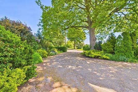 4 bedroom Detached house for sale in Swallow Lane, Wootton, North Lincolnshire, DN39