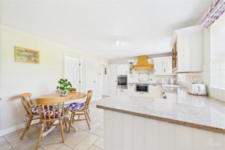 4 bedroom Detached house for sale in Swallow Lane, Wootton, North Lincolnshire, DN39