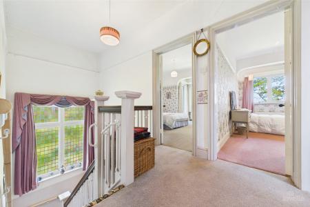 6 bedroom Detached house for sale in West End Road, Ulceby, North Lincolnshire, DN39