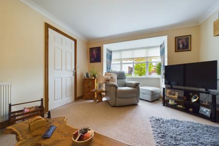 3 bedroom Detached house for sale in Worsley Paddock, Ulceby, North Lincolnshire, DN39