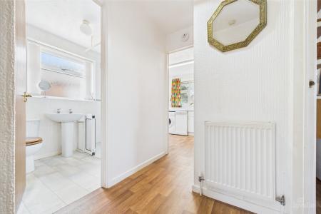 2 bedroom Detached bungalow for sale in Welton Close, Barton-upon-Humber, North Lincolnshire, DN18