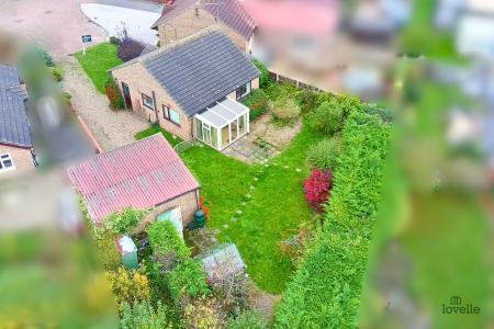2 bedroom Detached bungalow for sale in Welton Close, Barton-upon-Humber, North Lincolnshire, DN18