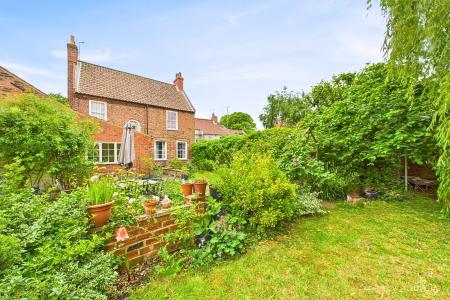 4 bedroom Detached house for sale in Willow House - Soutergate, Barton-upon-Humber, North Lincolnshire, DN18