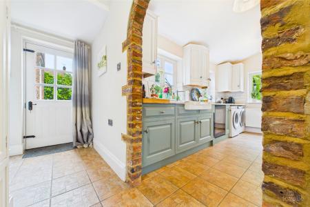 4 bedroom Detached house for sale in Willow House - Soutergate, Barton-upon-Humber, North Lincolnshire, DN18