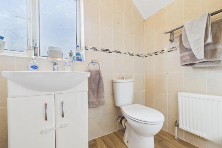 3 bedroom Semi-detached house for sale in Providence Crescent, Barton-upon-Humber, North Lincolnshire, DN18