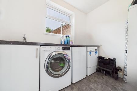 3 bedroom Semi-detached house for sale in Providence Crescent, Barton-upon-Humber, North Lincolnshire, DN18