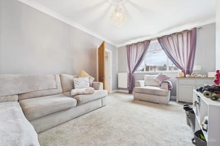 3 bedroom Semi-detached house for sale in Providence Crescent, Barton-upon-Humber, North Lincolnshire, DN18