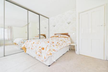 2 bedroom Semi-detached house for sale in Killingholme Road, Ulceby, North Lincolnshire, DN39