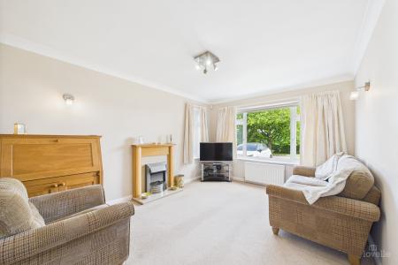 4 bedroom Detached house for sale in Horkstow Road, Barton-upon-Humber, North Lincolnshire, DN18