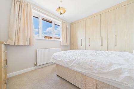 4 bedroom Detached house for sale in Horkstow Road, Barton-upon-Humber, North Lincolnshire, DN18