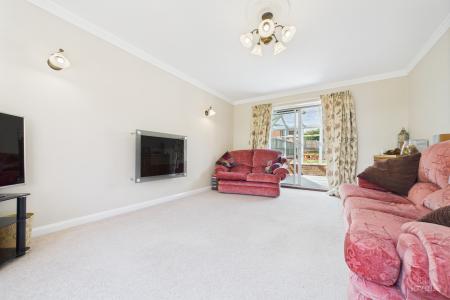 4 bedroom Detached house for sale in Horkstow Road, Barton-upon-Humber, North Lincolnshire, DN18