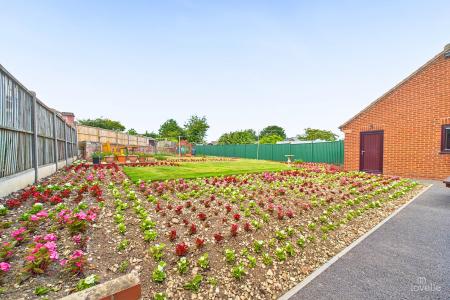 4 bedroom Detached house for sale in Horkstow Road, Barton-upon-Humber, North Lincolnshire, DN18