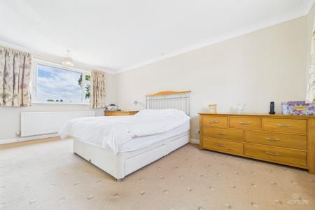 4 bedroom Detached house for sale in Horkstow Road, Barton-upon-Humber, North Lincolnshire, DN18