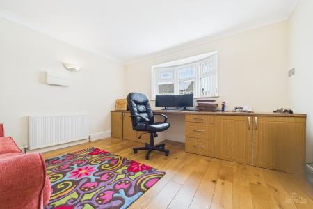 4 bedroom Detached house for sale in Eastfield Road, Barton-upon-Humber, North Lincolnshire, DN18