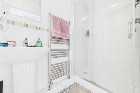 4 bedroom Semi-detached house for sale in Palmer Lane, Barrow-upon-Humber, North Lincolnshire, DN19