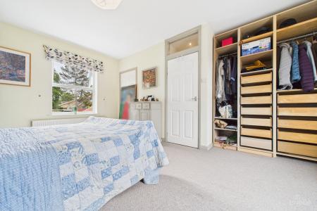 4 bedroom Semi-detached house for sale in Palmer Lane, Barrow-upon-Humber, North Lincolnshire, DN19