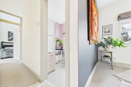 4 bedroom Semi-detached house for sale in Palmer Lane, Barrow-upon-Humber, North Lincolnshire, DN19